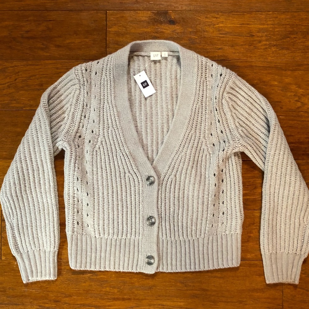 GAP Gray Cardigan Sweater Size Small NWT - Picture 2 of 6
